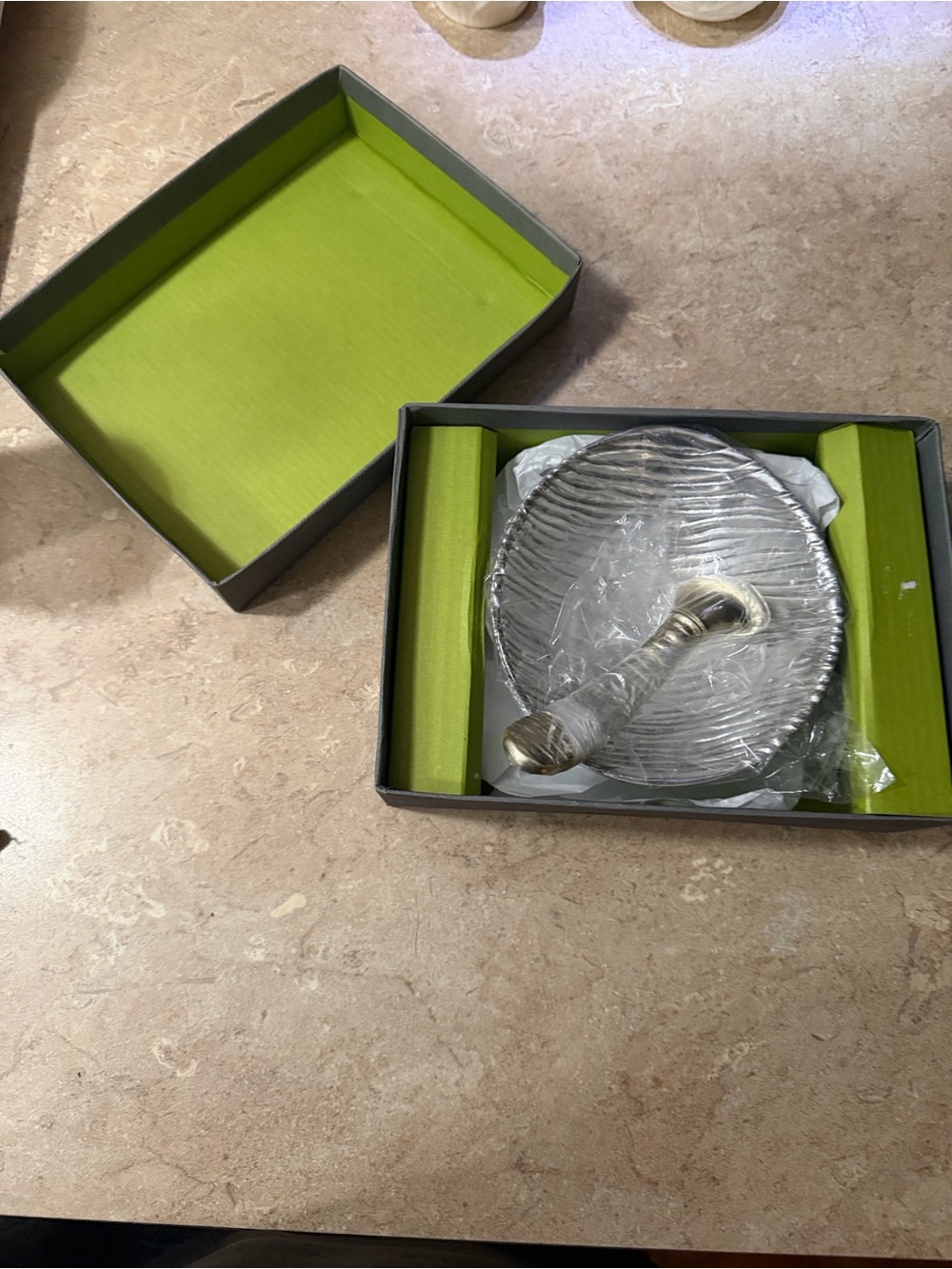 Beatriz Ball New Orleans Silver Serving Bowl with Spoon – Original box